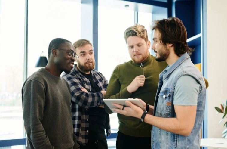 Avatar_Residential_Detox_Center_Alcohol_Detox_A_Man_Writing