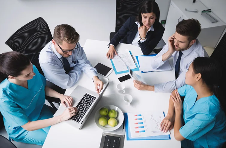 Avatar_Residential_Detox_Center_Therapies_Medication_Assisted_Treatment_NJ_People_Working