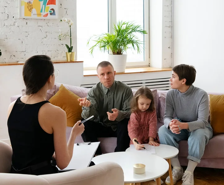 Avatar_Residential_Detox_Center_Therapy_Family_Group_Therapy_Program_NJ_People_Doing_Yoga